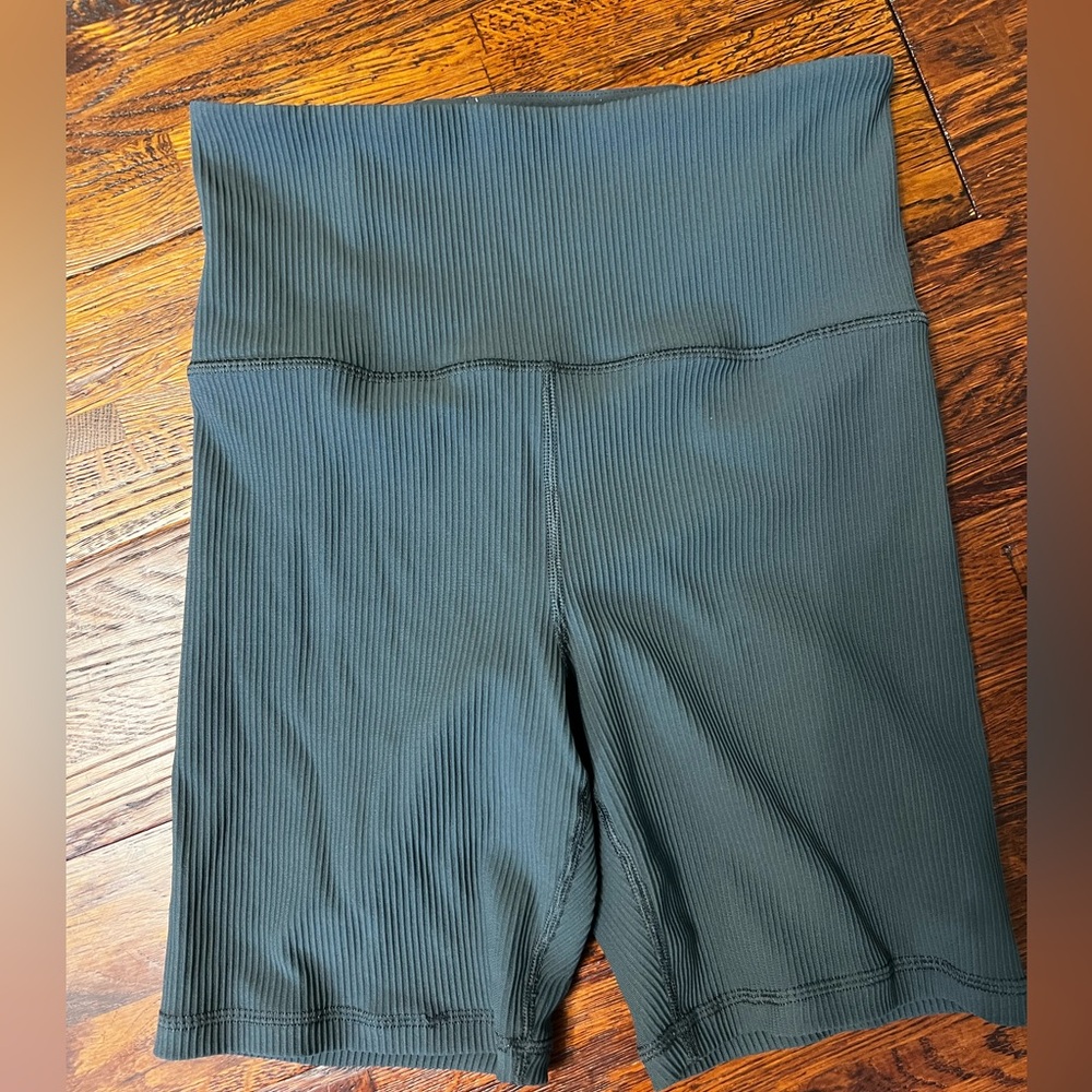 Athleta Elation Rib Shorts in green